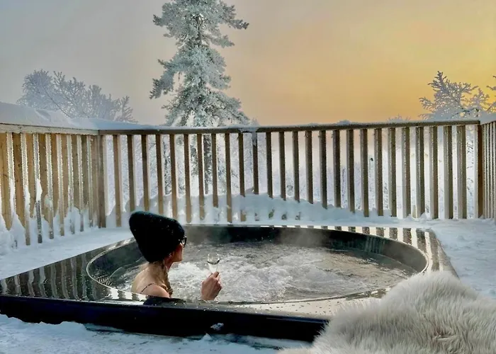 Aura Arctic - Grand Panoramic & Grand Hideaway מלון